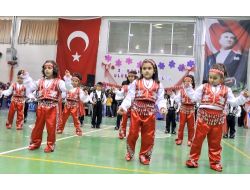 Mamak’ta Sahne Ye Çocuklar Çıktı