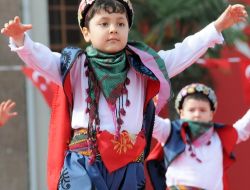 Manisa’daki 23 Nisan Kutlamalarında Program Krizi Yaşandı