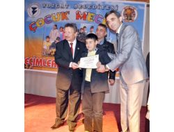 Yozgat Belediyesi Çocuk Meclisi Üyeleri Mazbatalarını Aldı