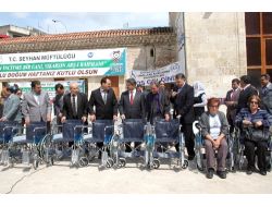 11 Engelliye Tekerlekli Sandalye Dağıtıldı