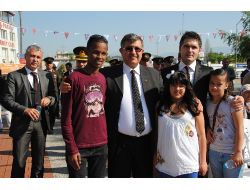 Somalili Abdullah Hayalindeki Çocuk Bayramını Manavgat'ta Gördü