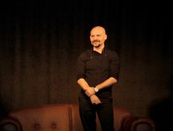 ATALAY DEMİRCİ, KAHKAHAYA BOĞDU!...