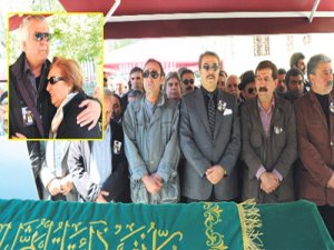 Usta yönetmenin cenazesinde gerginlik