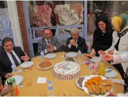 1. Akhisar Eğitim, Kültür Ve Sanat Şenliği Başladı