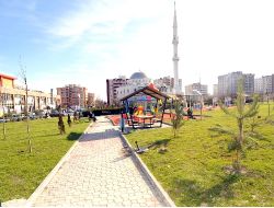 Ahi Camii Derneği’nden Demirel’e Teşekkür Plaketi