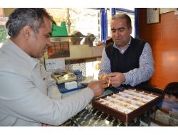 Kuyumcu, Çeyrek Altın İsteyene İşçiliksiz Altın Öneriyor