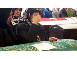 Çin'de Ölen Minik Burak, Memleketinde Toprağa Verildi