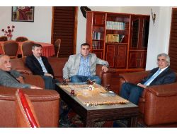 Kayseri Valisi Yılmaz, İpek Mobilya Fabrikasını Ziyaret Etti