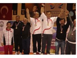 Badmintonda Adanalı Veteranlar 7 Madalya Aldı