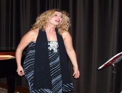 Ayvalık'ta Opera Tınıları Yükseldi