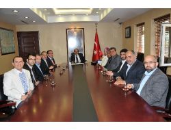 İmam Hatip Mezunları Vali Coş'u Ziyaret Etti