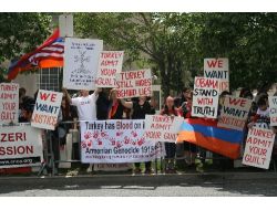 Washington Büyükelçiliği Önünde 24 Nisan Gösterisi