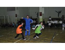 Geleneksel Çocuk Oyunları Ankara'da Yaşatılacak