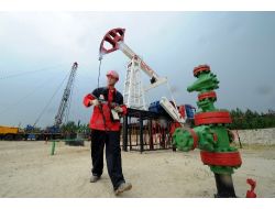 Rusya: Petrol Varil Fiyatları 95-100 Dolar Seviyesinde Devam Eder