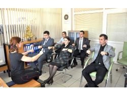 Kamu Çalışanları ‘işyeri Egzersizleri’ İle Sağlıklarını Koruyacak