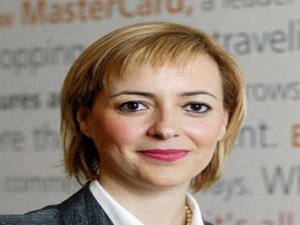 Kredi kartının kraliçesi vefat etti!