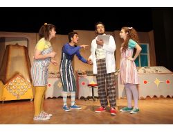 Seyhan Belediyesi'nin ‘23 Nisan Festivali’ Sürüyor