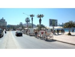 Kuşadası’nda Fayton Sefası Başladı