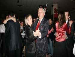 Karadeniz Ereğli Belediyesi 2009'da Evlenen Çiftleri Biraraya Getirdi