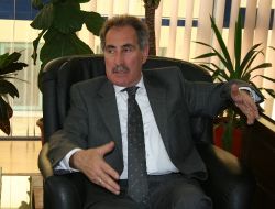 ‘izmir Halkının Hizmet Alması İçin Büyükşehirde Acil Değişikliğe İhtiyaç Var’