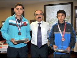 Vali Coş Adana'yı Gururlandıran Karatecileri Kabul Etti