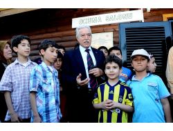 Okuma Salonları Her Yaştan Adanalı'ya Hizmet Ediyor