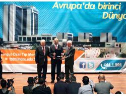 Bininci Karaciğer Nakline Ödül