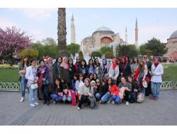 Lara Koleji Öğrencileri Sbs Öncesi Stres Attı