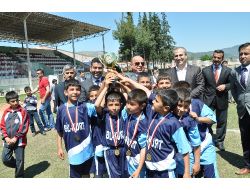 Kozan Köy Okulları Futbol Turnuvası Sona Erdi