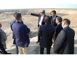 Bakan Eker, Türkmenistan'da Tarihi Merv Kentini Gezdi