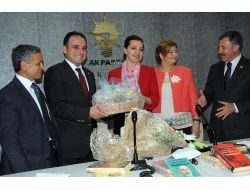 Manisa'dan Azerbaycan'a 10 Bin Kitap