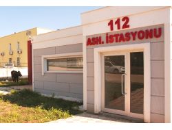Bürokrasiye Takılan 112 Acil Servis İstasyonunun Bahçesinde İnekler Otluyor