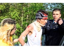 Sapanca'da Trafik Kazası: 2 Yaralı