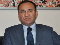 Bozdağ: Kamer Genç’in Kızaracak Yüzü Yok Ama Onu Dinleyenlerin Yüzü Kızarıyor
