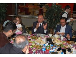 Vali Yurdakul'dan Teşekkür Yemeği