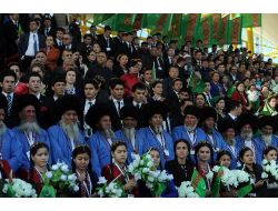 Türkmenistan'da At Bayramı
