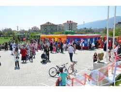 Özel Reyhan’dan Miniklere Boyama Şenliği