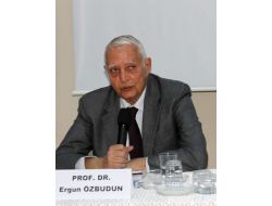 Prof. Dr. Özbudun: İfade Özgürlüğü Olmadan Gerçeklere Ulaşılamaz