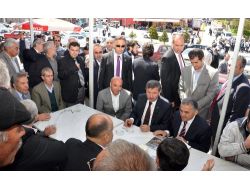 Vali Yılmaz, Hisarcık'ta Vatandaşlarla Sohbet Etti