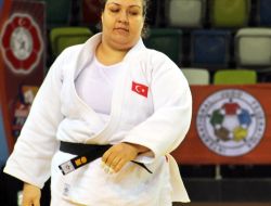Judo Şampiyonası’nda Belkıs Avrupa Üçüncüsü