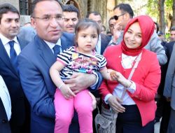 Şehit Annesinden Bozdağ’a: O Adamı Televizyona Çıkarmayın