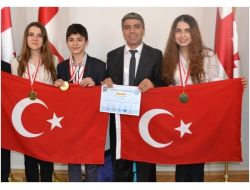 Türk Mucitler Altın Madalya İle Döndü (Özel)