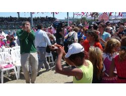 Chp'liler Roman Vatandaşlarla Göbek Attı