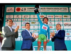 Cumhurbaşkanlığı Bisiklet Turu'nda Mustafa Sayar Birinciliği Elde Etti