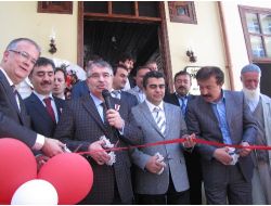 Ütso, Tarihi Evlere Sahip Çıkıyor