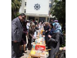 İlahiyat Fakültesi’nde Cami Yararına Kermes Düzenlendi