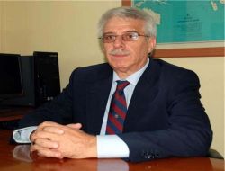 Açık Öğretim Fakültesi'nde Başarı Kriterlerini Tuturan Öğrenci Örgünde İstediği Bölüme Geçebilecek