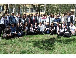 Sağlık Çalışanları Hastanelerini Yeşillendirdi