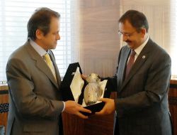 Yunan Büyükelçi'den Özhaseki'ye: Şampiyonla Tanışmaktan Onur Duydum