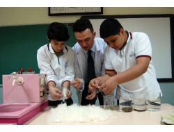 Ördeğin Kaşınmasından İlham Aldılar, Tüyünden Su Geçirmez Sunta Yaptılar (Özel)